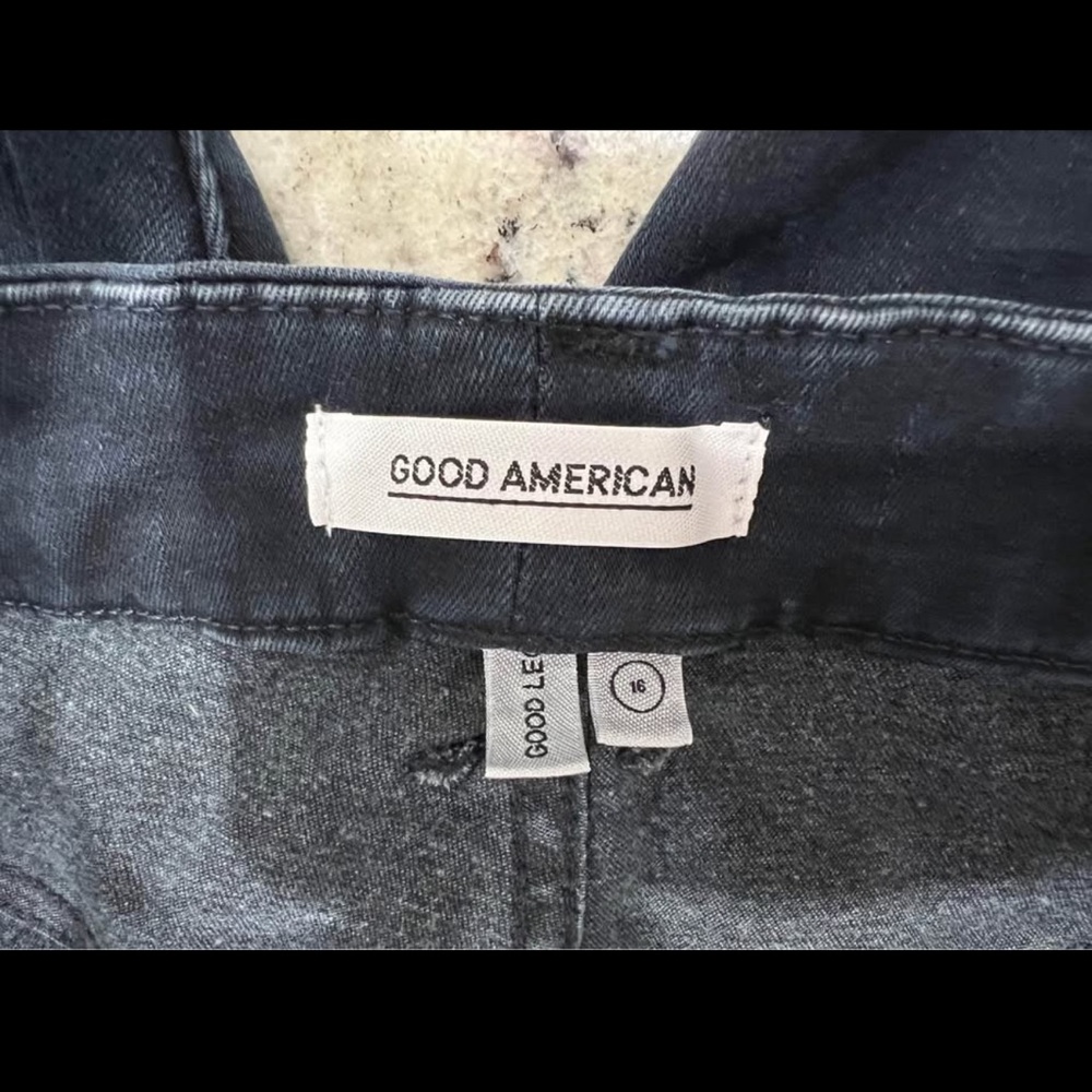 Good American women’s blue jeans, size 16